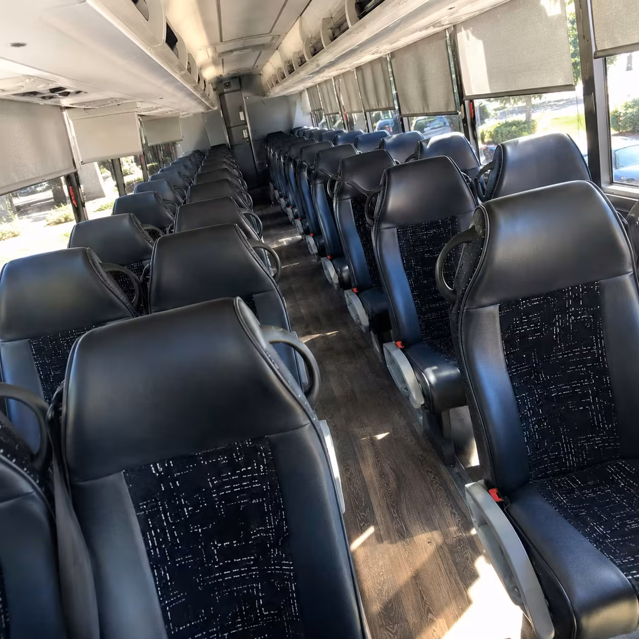 shreveport charter bus rentals for mudbugs hockey fan groups