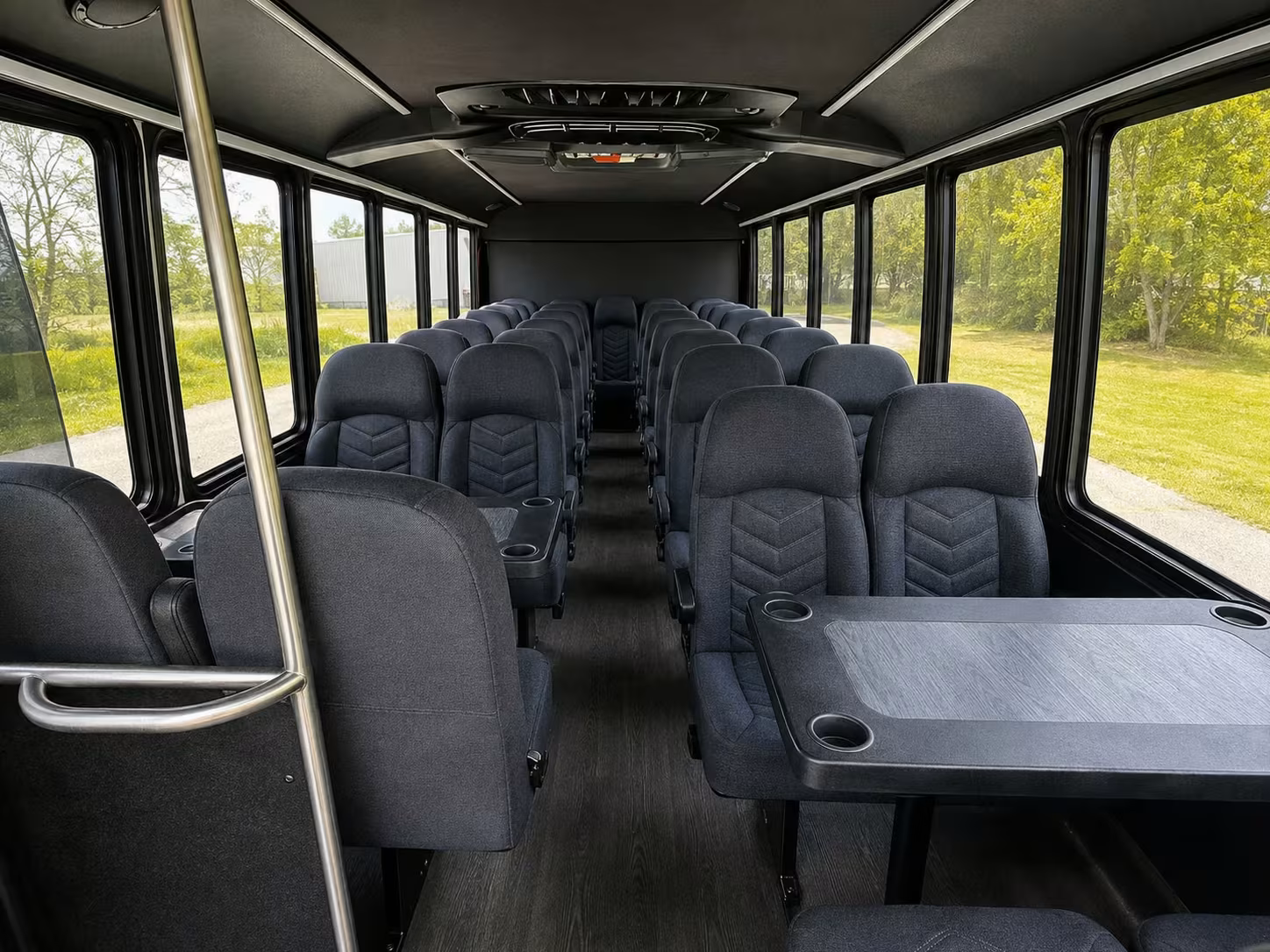shreveport minibus rentals for bear s and municipal auditorium shows