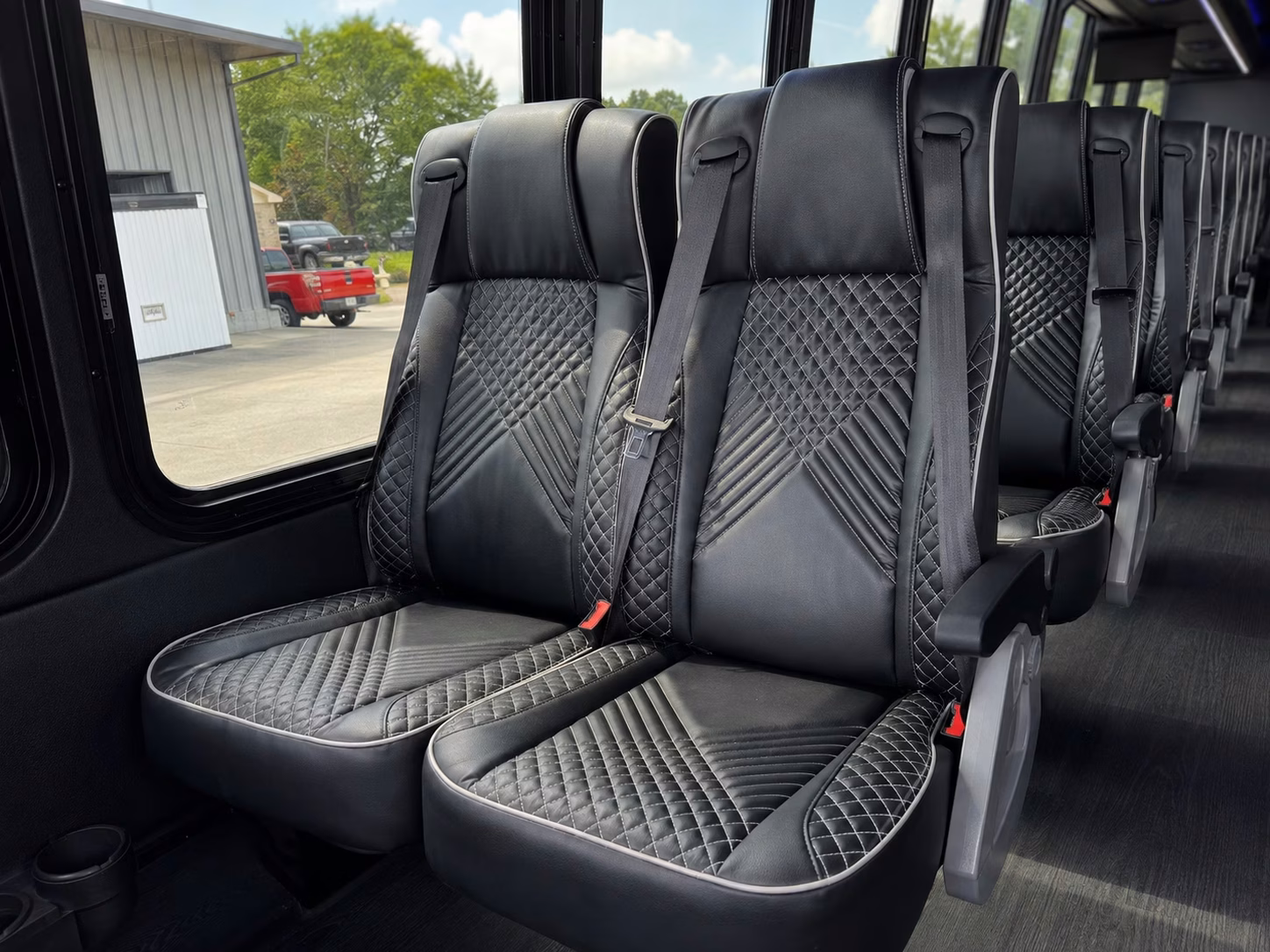shreveport wedding shuttle buses between hotels and venues